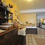 Gallo Hotel