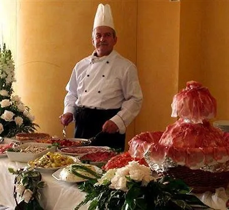 Hotell Gallo Tignale